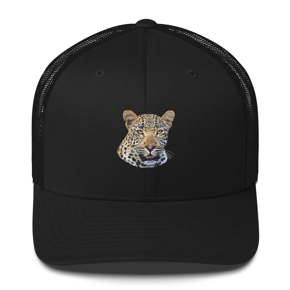 Trucker Cap embroidered with a leopard  Portrait